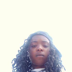 Meet your Posher, Maya